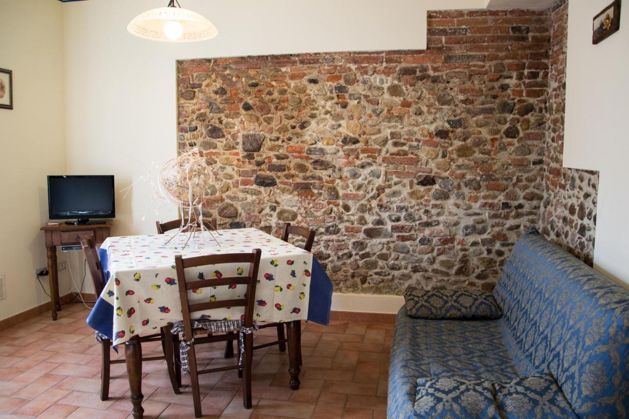 Room in Farmhouse - Apartment in Farmhouse Casolare dei Fiori Chiesina Uzzanese Esterno foto